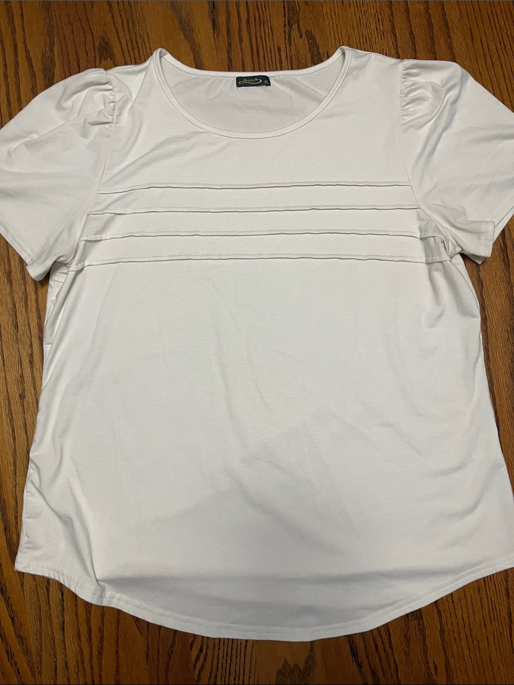 Women's White Puff Sleeve Pintuck Tee - Classic Scoop Neck